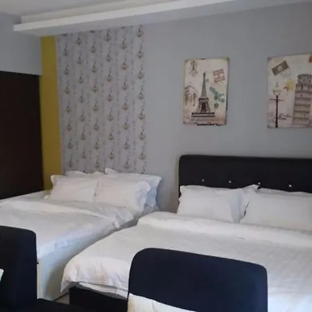De Houz @ Setia Alam Trefoil Homestay Shah Alam Exterior photo