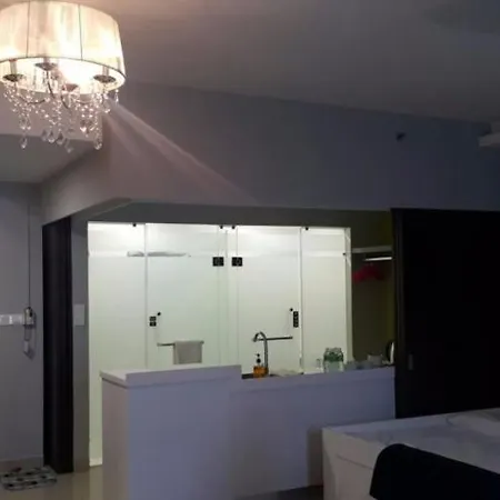 De Houz @ Setia Alam Trefoil Homestay Shah Alam Exterior photo