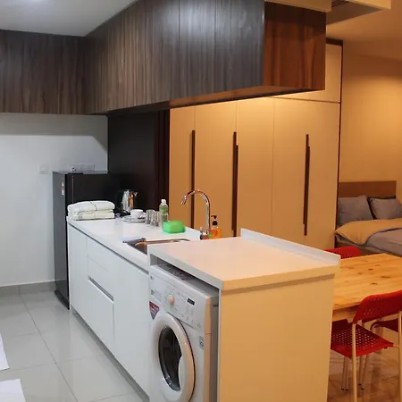 De Houz @ Setia Alam Trefoil Homestay Shah Alam Exterior photo