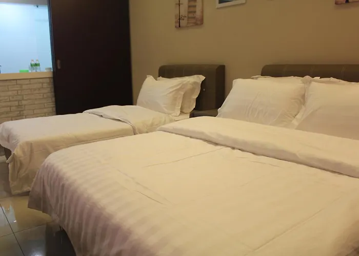 De Houz @ Setia Alam Trefoil Homestay
