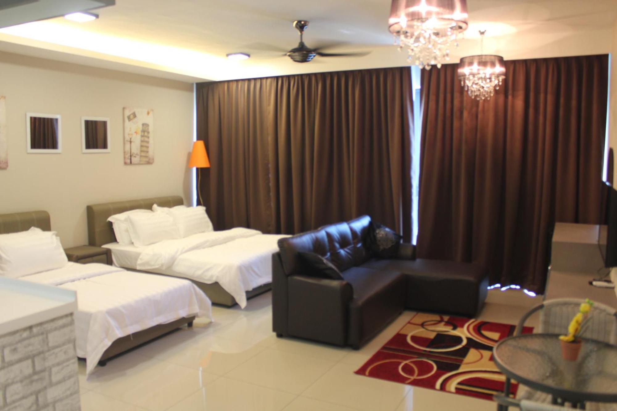 De Houz @ Setia Alam Trefoil Homestay Homestay *