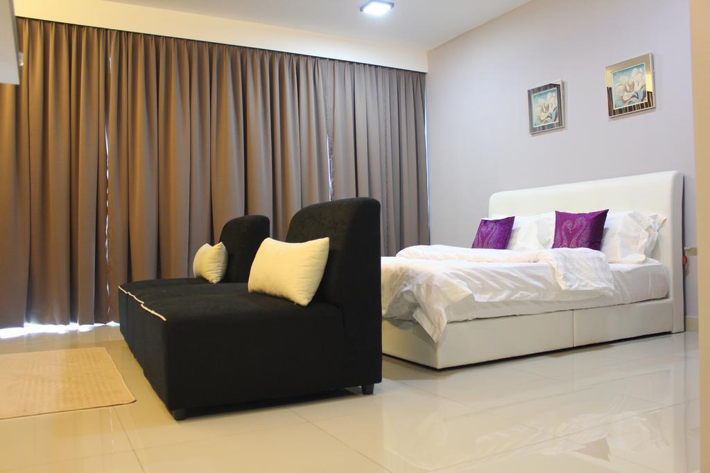 Homestay De Houz @ Setia Alam Trefoil Homestay *