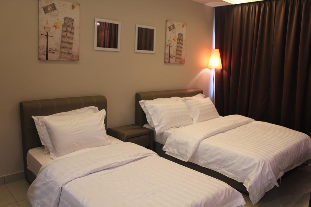 Homestay De Houz @ Setia Alam Trefoil